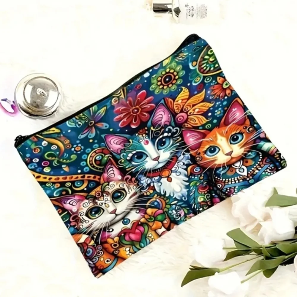 🆕️LAST 1😻LARGE COLORFUL, WHIMSICAL CAT VIBRANT COSMETIC BAG/ Y2K CATS ARTISTIC